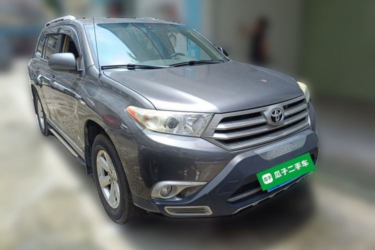 Used Toyota Highlander 2012 2.7L Two-Wheel Drive 7-Seater Elite Edition Front Right 45 Deg