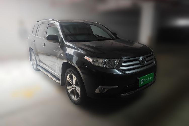 Used Toyota Highlander 2012 2.7L Two-Wheel Drive 7-Seater Luxury Edition Front Right 45 Deg