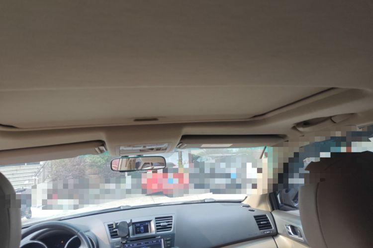 Used Toyota Highlander 2012 2.7L Two-Wheel Drive 7-Seater Luxury Edition Headliner