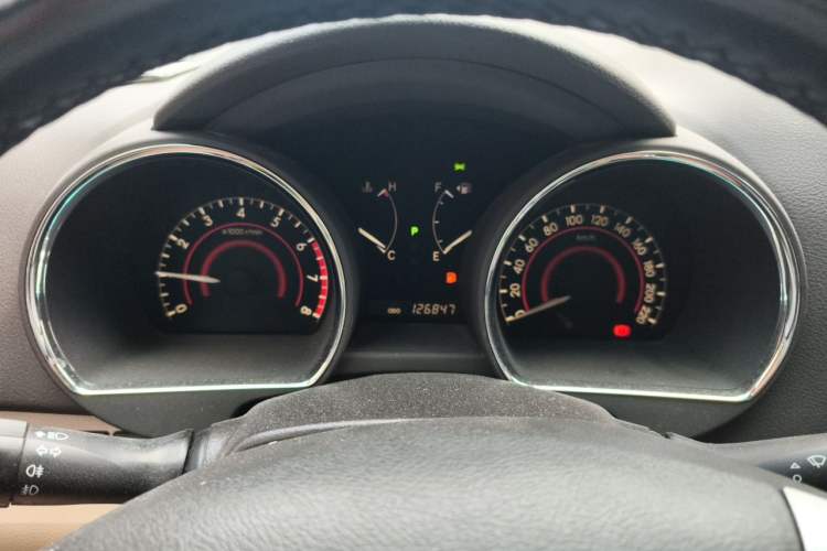 Used Toyota Highlander 2012 2.7L Two-Wheel Drive 7-Seater Luxury Edition Instrument Cluster