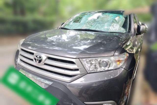 Used Toyota Highlander 2012 2.7L Two-Wheel Drive 7-Seater Luxury Edition