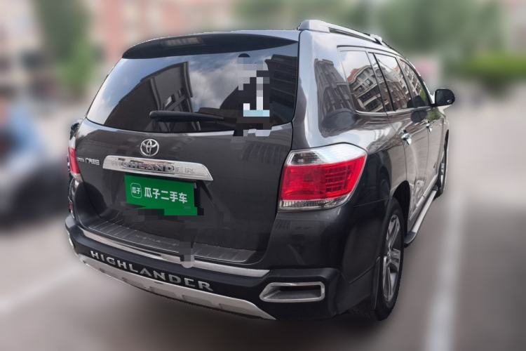 Used Toyota Highlander 2012 2.7L Two-Wheel Drive 7-Seater Luxury Edition Rear Right 45 Deg