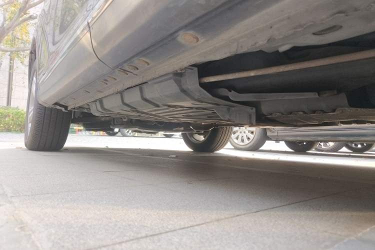 Used Toyota Highlander 2012 2.7L Two-Wheel Drive 7-Seater Luxury Edition Chassis Rear Left