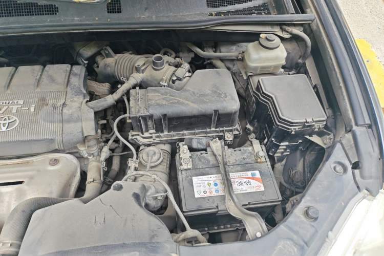 Used Toyota Highlander 2012 2.7L Two-Wheel Drive 7-Seater Luxury Edition Engine Bay Left