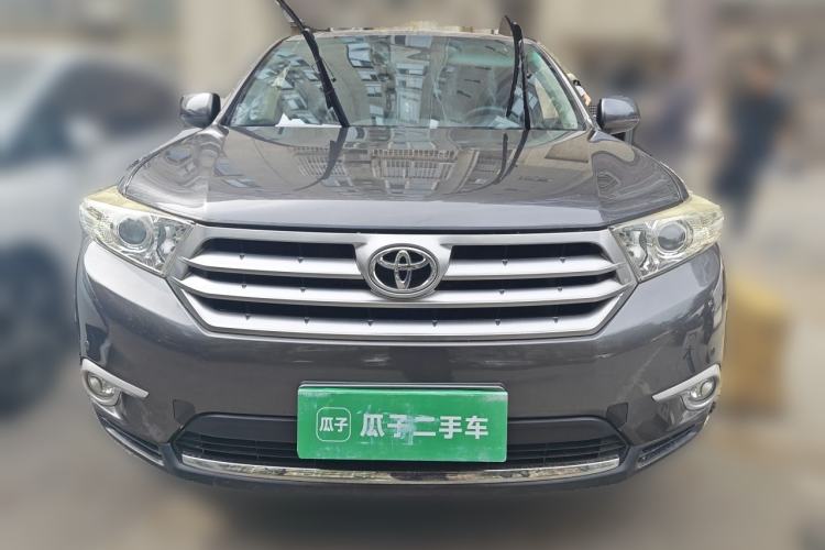 Used Toyota Highlander 2012 2.7L Two-Wheel Drive 7-Seater Luxury Edition Front