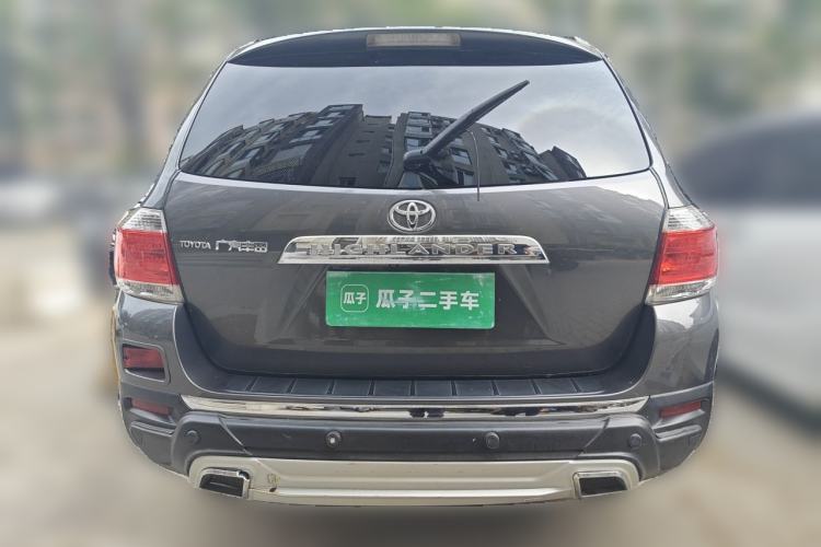 Used Toyota Highlander 2012 2.7L Two-Wheel Drive 7-Seater Luxury Edition Rear