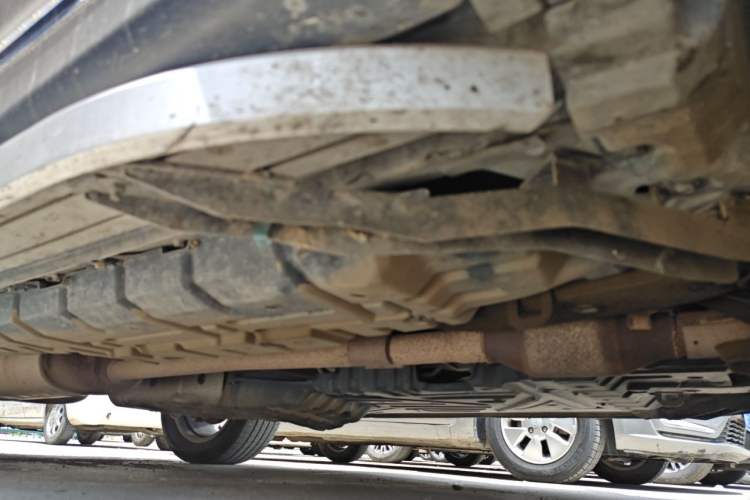 Used Toyota Highlander 2012 2.7L Two-Wheel Drive 7-Seater Ultimate Edition Chassis Front Right