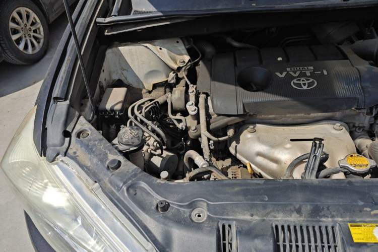 Used Toyota Highlander 2012 2.7L Two-Wheel Drive 7-Seater Ultimate Edition Engine Bay Right
