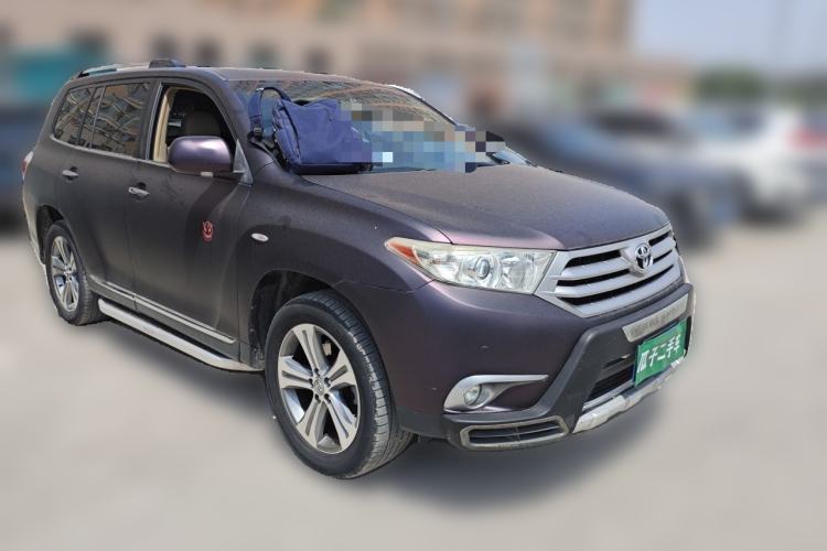 Used Toyota Highlander 2012 2.7L Two-Wheel Drive 7-Seater Ultimate Edition Front Right 45 Deg