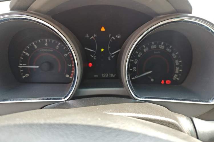 Used Toyota Highlander 2012 2.7L Two-Wheel Drive 7-Seater Ultimate Edition Instrument Cluster