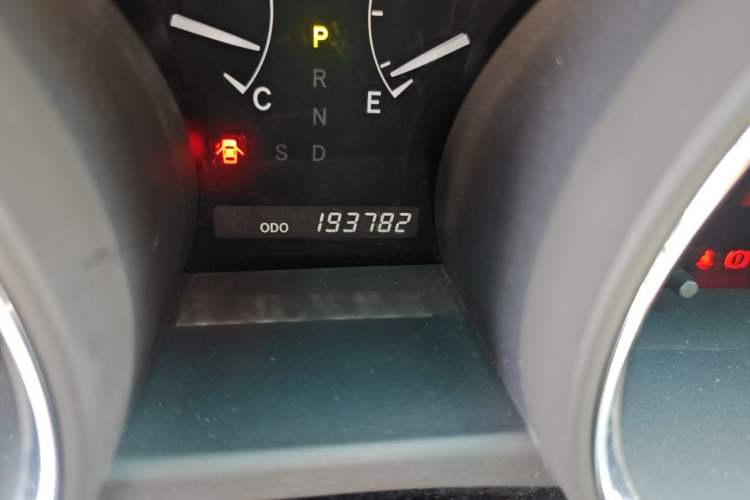 Used Toyota Highlander 2012 2.7L Two-Wheel Drive 7-Seater Ultimate Edition Odometer Close Up