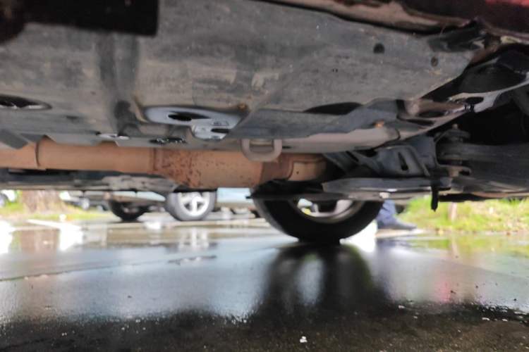 Used Toyota Highlander 2012 2.7L Two-Wheel Drive 7-Seater Luxury Edition Chassis Front Right
