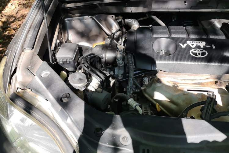 Used Toyota Highlander 2012 2.7L Two-Wheel Drive 7-Seater Luxury Navigation Edition Engine Bay Right