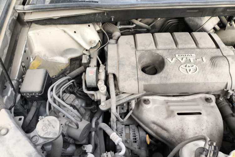 Used Toyota Highlander 2012 2.7L Two-Wheel Drive 7-Seater Ultimate Edition Engine Bay Right