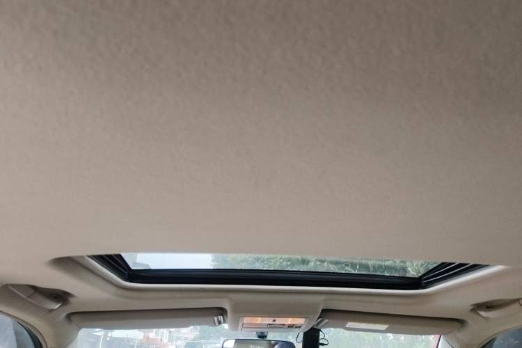 Used Toyota Highlander 2012 3.5L 4x4 7-Seater Luxury Edition with Navigation Headliner
