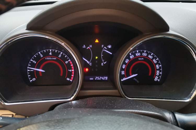 Used Toyota Highlander 2012 2.7L Two-Wheel Drive 7-Seater Luxury Edition Instrument Cluster