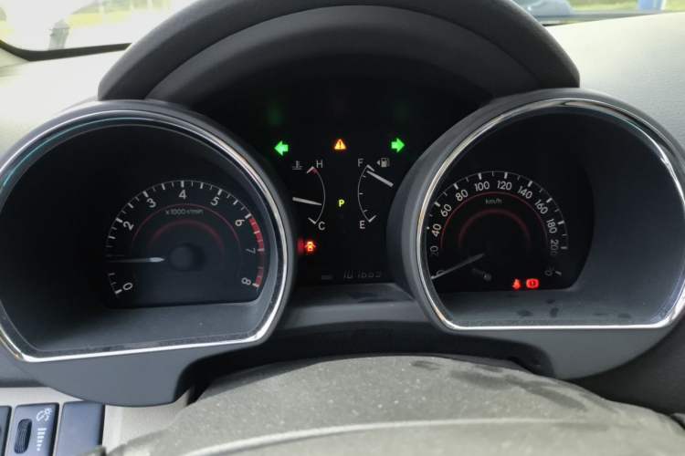Used Toyota Highlander 2012 2.7L Two-Wheel Drive 7-Seater Ultimate Edition Instrument Cluster