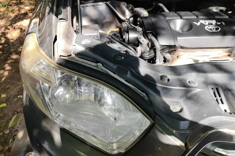 Used Toyota Highlander 2012 2.7L Two-Wheel Drive 7-Seater Luxury Navigation Edition Right Front Headlight