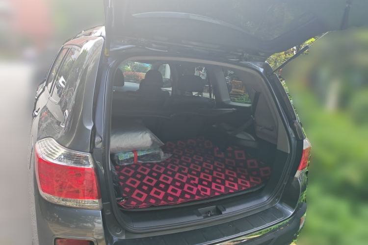 Used Toyota Highlander 2012 2.7L Two-Wheel Drive 7-Seater Luxury Edition Trunk