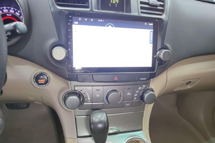 Used Toyota Highlander 2012 2.7L 2WD 5-Seater Elite Edition Audio And AC Panel