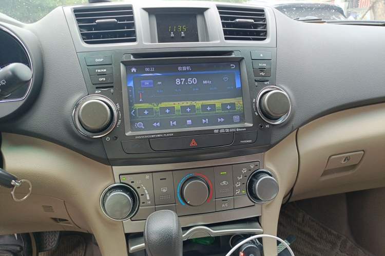 Used Toyota Highlander 2012 2.7L 2WD 5-Seater Elite Edition Audio And AC Panel