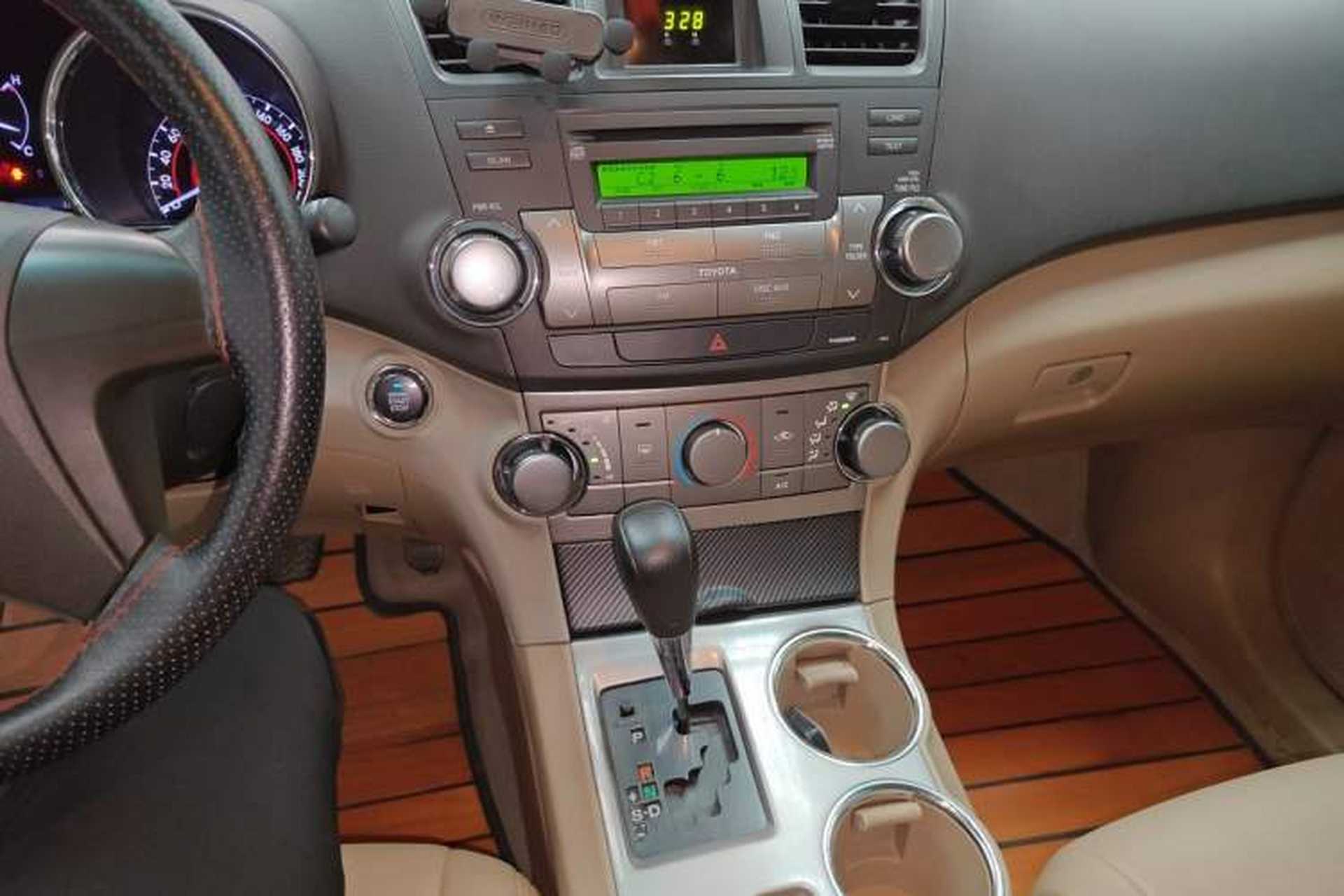 Used Toyota Highlander 2012 2.7L 2WD 5-Seater Elite Edition Audio And AC Panel