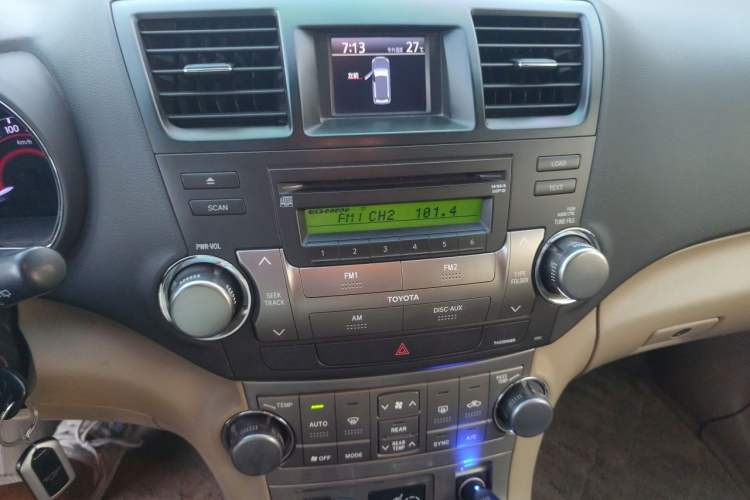 Used Toyota Highlander 2012 2.7L Two-Wheel Drive 7-Seater Luxury Edition Audio And AC Panel