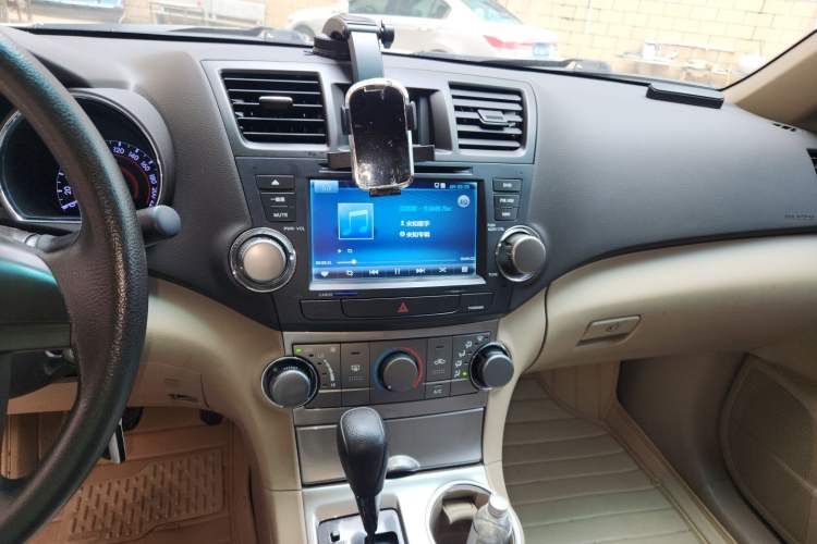 Used Toyota Highlander 2012 2.7L 2WD 5-Seater Elite Edition Audio And AC Panel