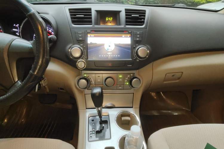 Used Toyota Highlander 2012 2.7L 2WD 5-Seater Elite Edition Audio And AC Panel