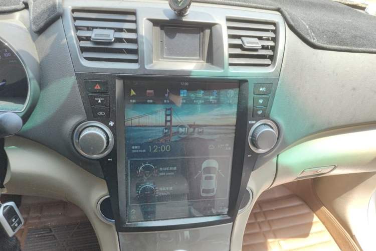 Used Toyota Highlander 2012 2.7L 2WD 5-Seater Elite Edition Audio And AC Panel