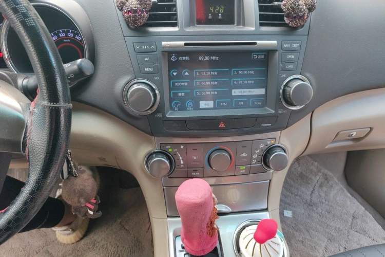 Used Toyota Highlander 2012 2.7L Two-Wheel Drive 7-Seater Elite Edition Audio And AC Panel