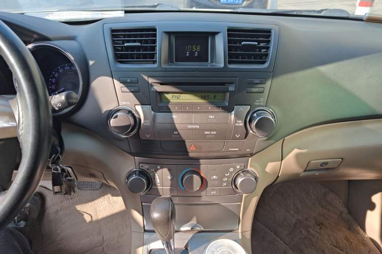 Used Toyota Highlander 2012 2.7L 2WD 5-Seater Elite Edition Audio And AC Panel