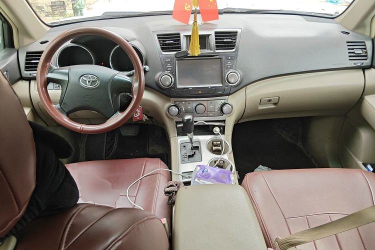 Used Toyota Highlander 2012 2.7L 2WD 5-Seater Elite Edition Center Console
