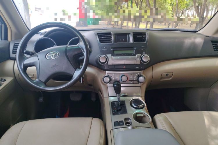 Used Toyota Highlander 2012 2.7L 2WD 5-Seater Elite Edition Center Console