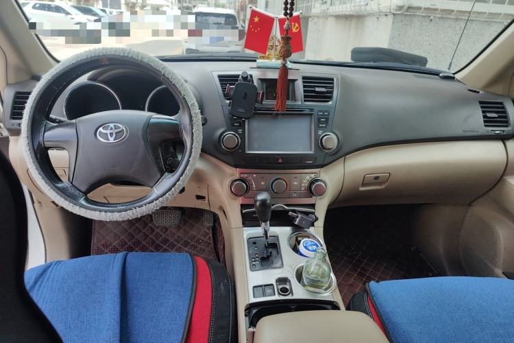 Used Toyota Highlander 2012 2.7L 2WD 5-Seater Elite Edition Center Console