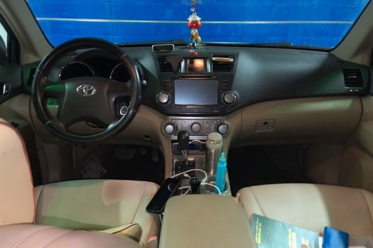 Used Toyota Highlander 2012 2.7L 2WD 5-Seater Elite Edition Center Console