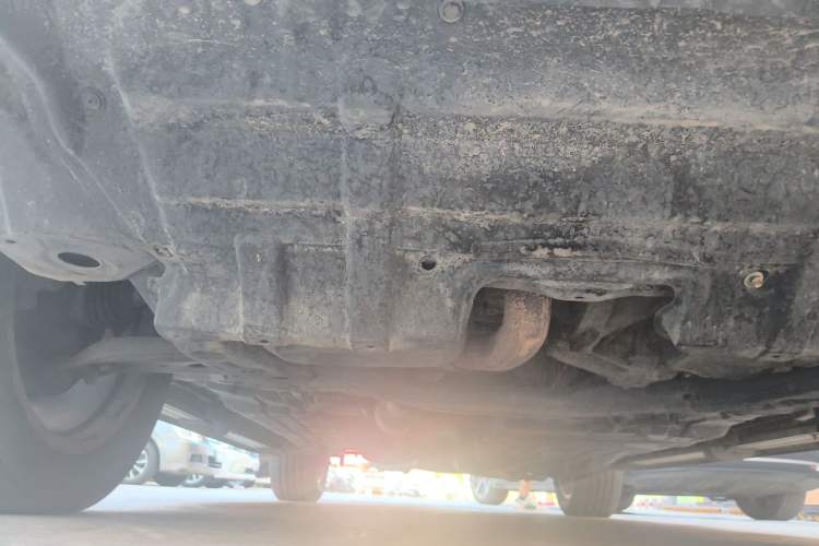 Used Toyota Highlander 2012 2.7L Two-Wheel Drive 7-Seater Luxury Edition Chassis Front