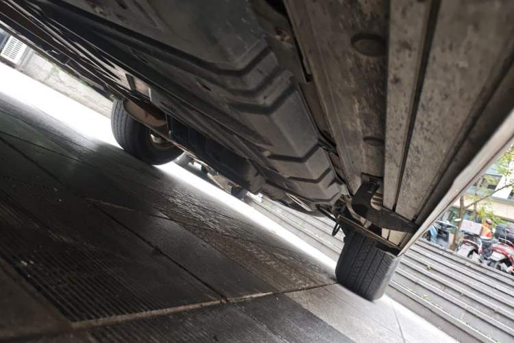 Used Toyota Highlander 2012 2.7L Two-Wheel Drive 7-Seater Elite Edition Chassis Front Left