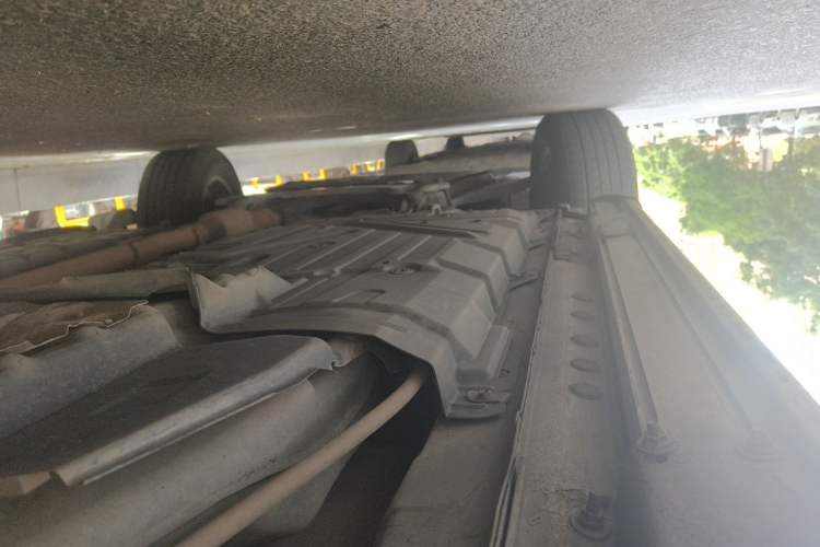 Used Toyota Highlander 2012 2.7L Two-Wheel Drive 7-Seater Elite Edition Chassis Rear Left