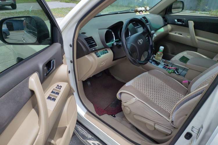 Used Toyota Highlander 2012 2.7L 2WD 5-Seater Elite Edition Driver Seat