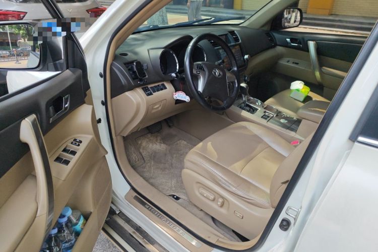 Used Toyota Highlander 2012 2.7L Two-Wheel Drive 5-Seater Sport Edition Driver Seat