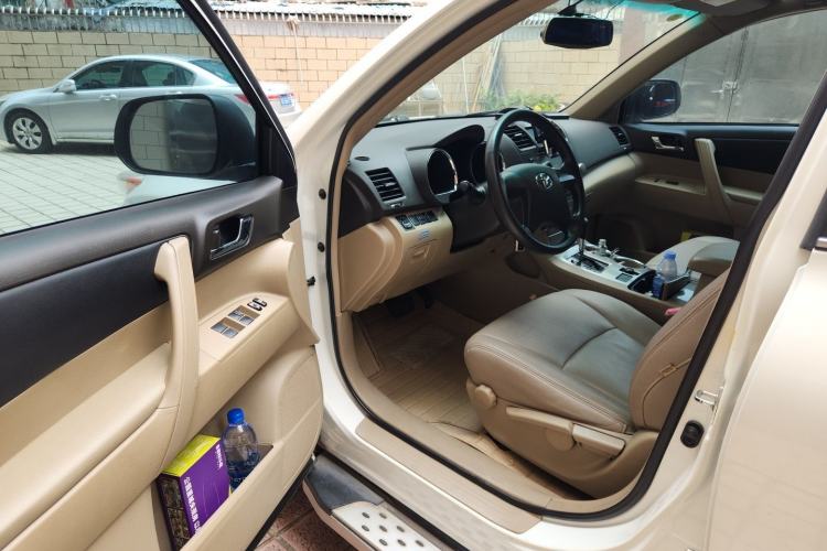 Used Toyota Highlander 2012 2.7L 2WD 5-Seater Elite Edition Driver Seat
