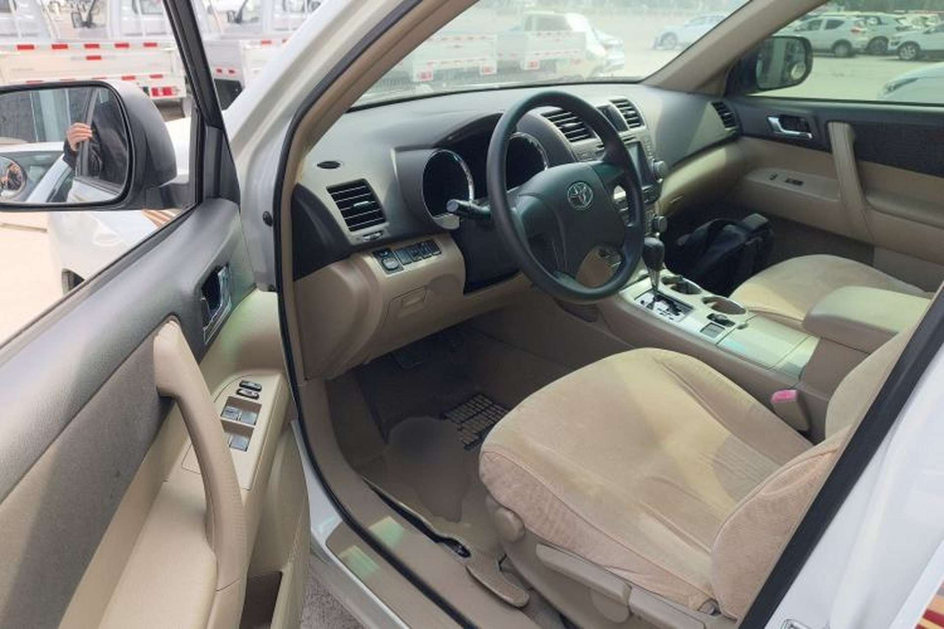 Used Toyota Highlander 2012 2.7L 2WD 5-Seater Elite Edition Driver Seat