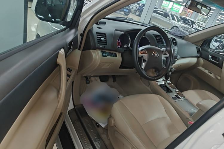 Used Toyota Highlander 2012 2.7L 2WD 5-Seater Elite Edition Driver Seat