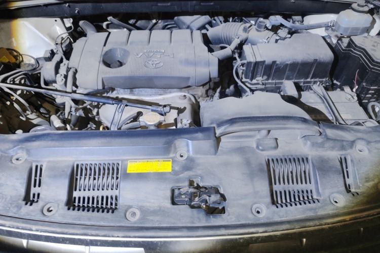 Used Toyota Highlander 2012 2.7L Two-Wheel Drive 7-Seater Luxury Edition Engine Bay