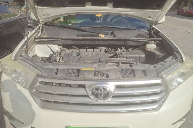 Used Toyota Highlander 2012 2.7L 2WD 5-Seater Elite Edition Engine Bay