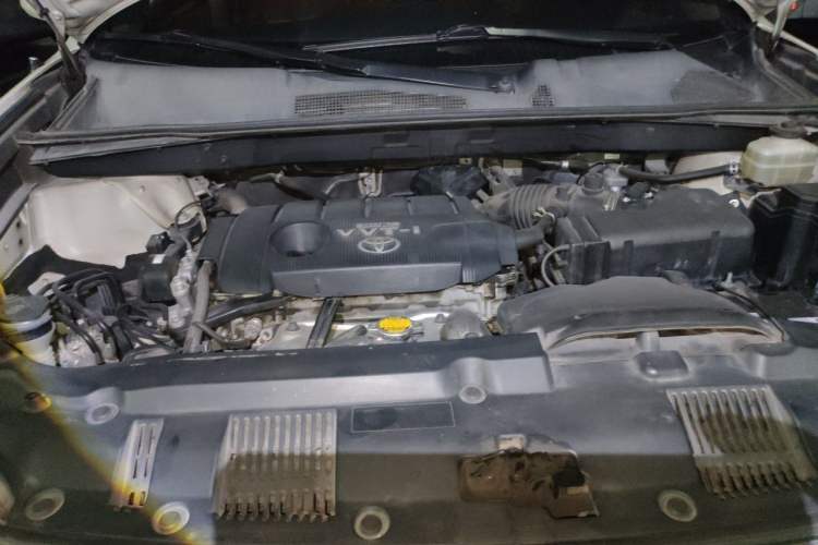 Used Toyota Highlander 2012 2.7L 2WD 5-Seater Elite Edition Engine Bay