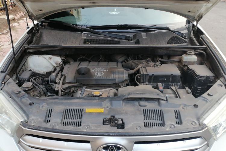 Used Toyota Highlander 2012 2.7L Two-Wheel Drive 7-Seater Elite Edition Engine Bay