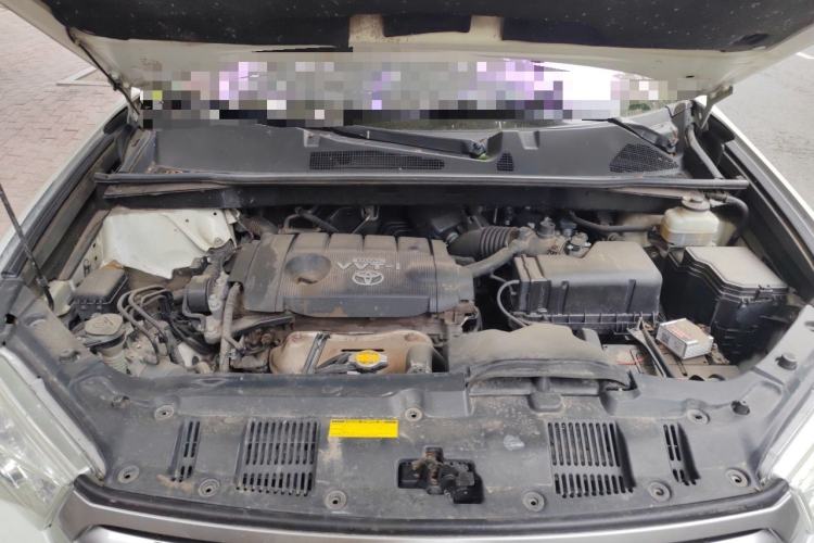 Used Toyota Highlander 2012 2.7L Two-Wheel Drive 7-Seater Luxury Edition Engine Bay