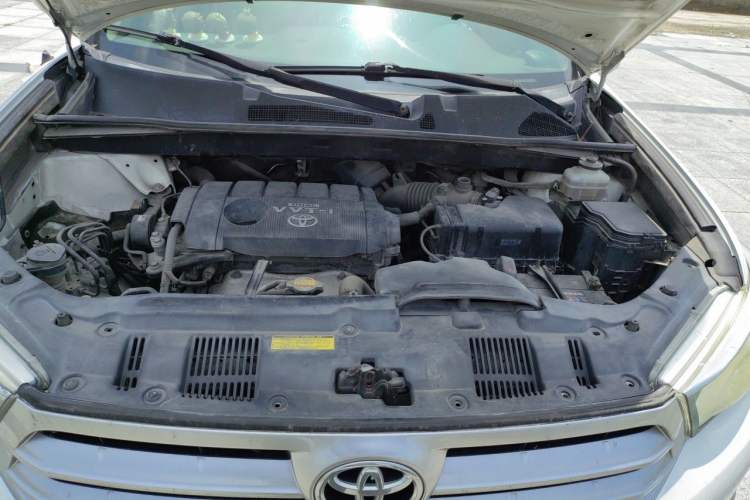 Used Toyota Highlander 2012 2.7L 2WD 5-Seater Elite Edition Engine Bay